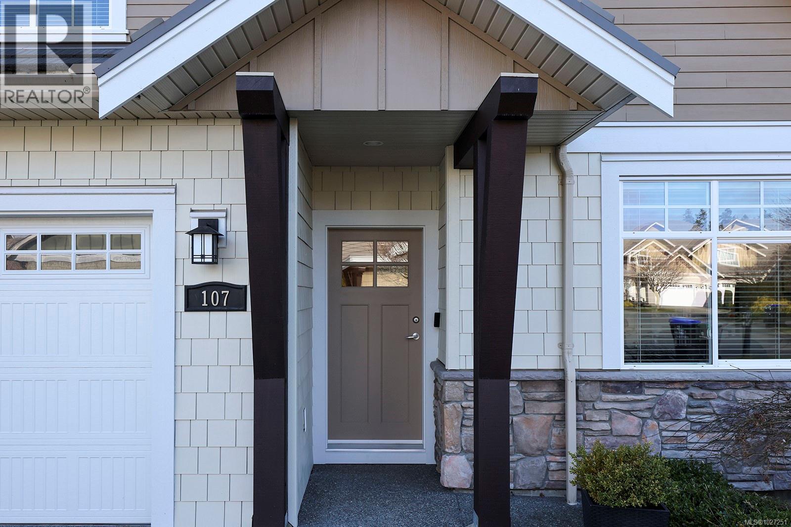 107 1055 Crown Isle Dr, Courtenay, British Columbia  V9N 0A5 - Photo 6 - 1027251