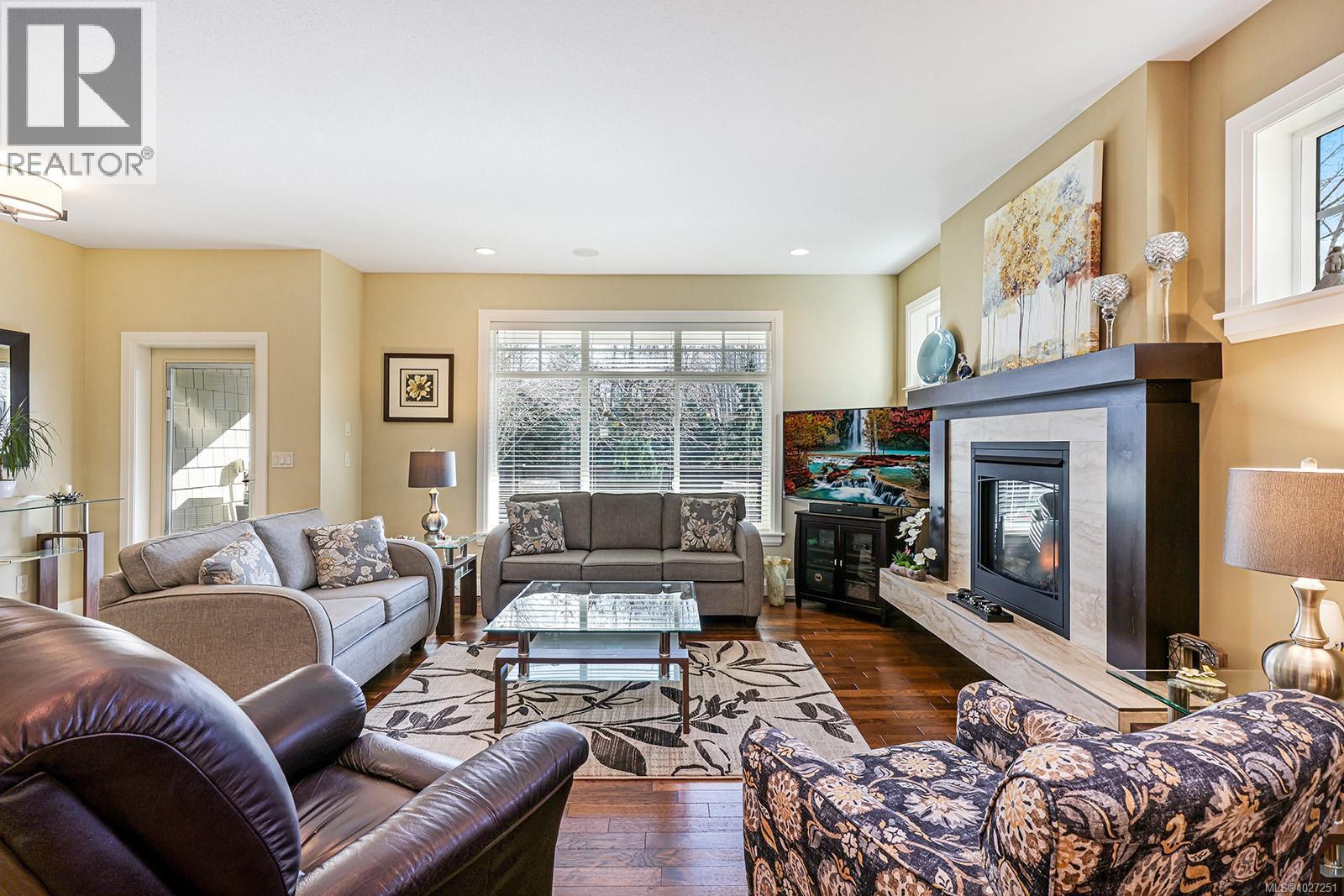 107 1055 Crown Isle Dr, Courtenay, British Columbia  V9N 0A5 - Photo 8 - 1027251