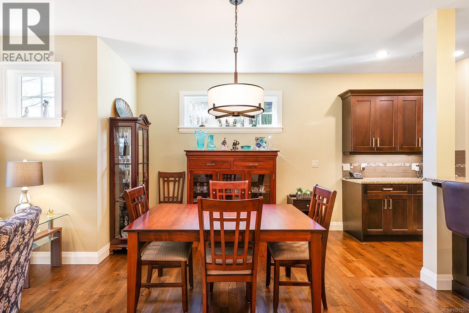 107 1055 Crown Isle Dr, Courtenay, British Columbia  V9N 0A5 - Photo 13 - 1027251