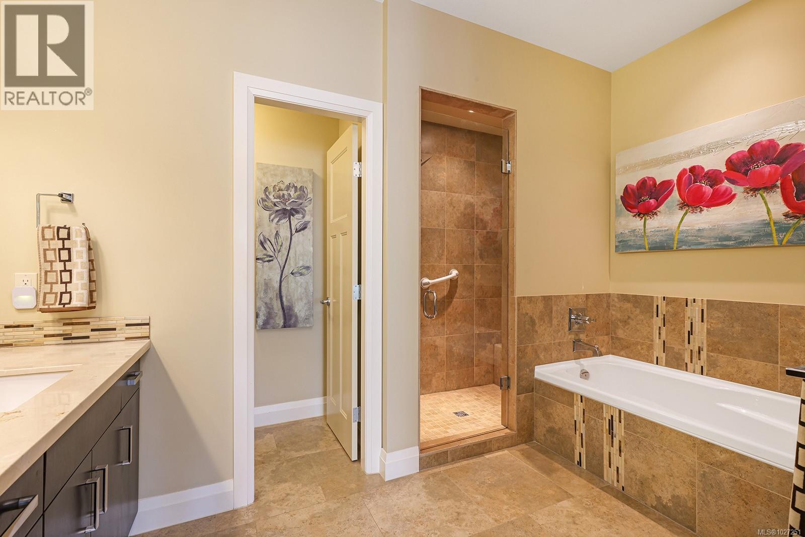 107 1055 Crown Isle Dr, Courtenay, British Columbia  V9N 0A5 - Photo 27 - 1027251