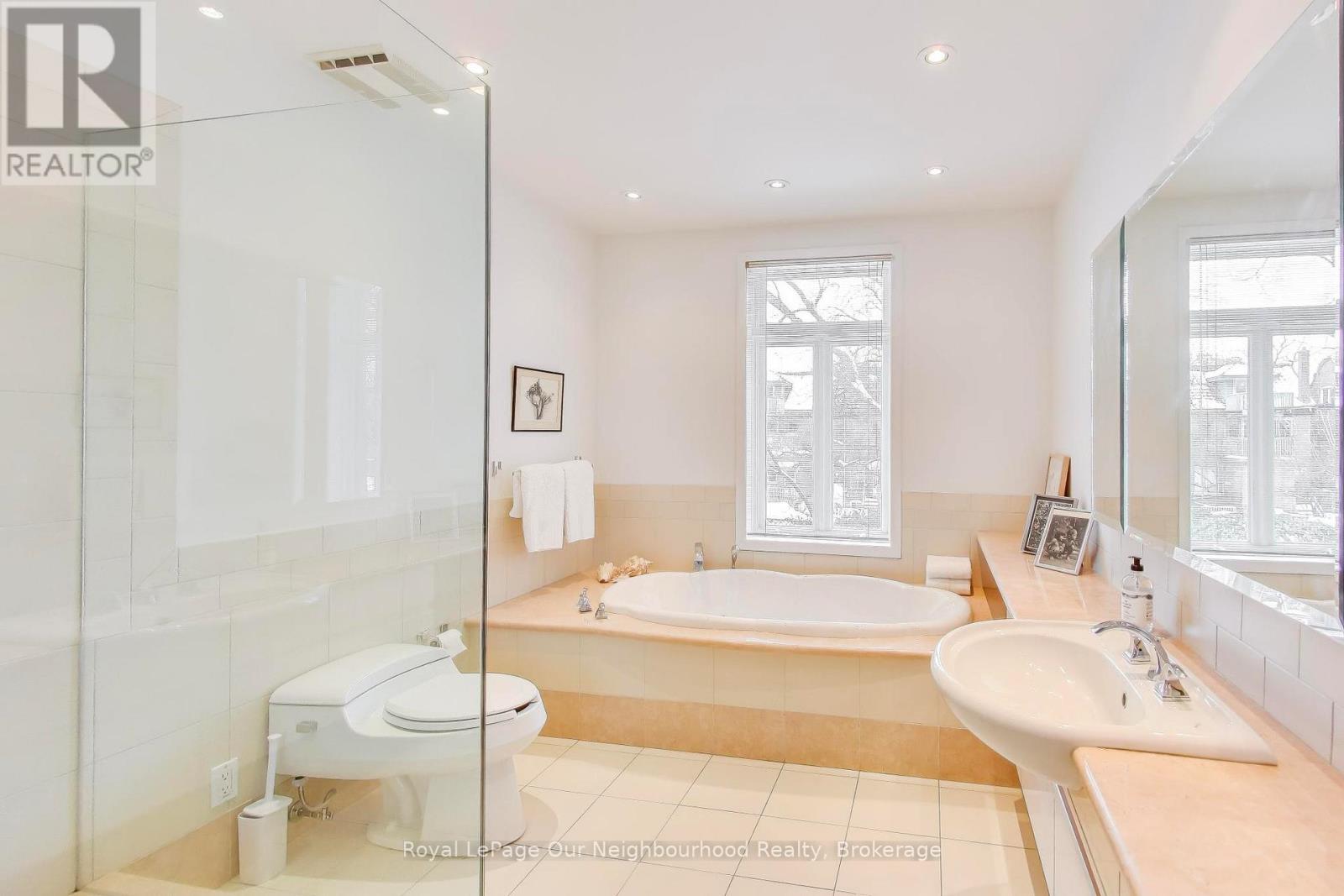 64 Kendal Avenue, Toronto, Ontario  M5R 1L9 - Photo 20 - C12829020