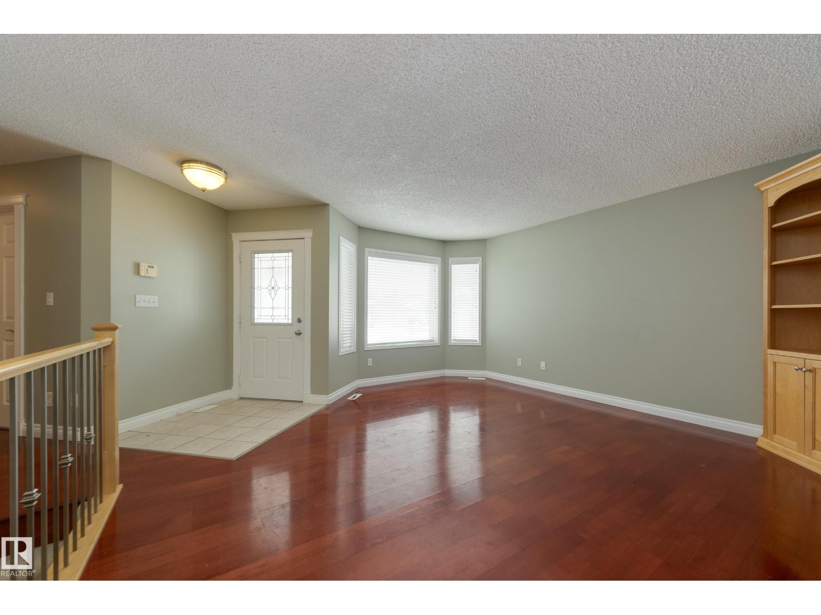 9916 178 Av Nw, Edmonton, Alberta  T5X 5X2 - Photo 8 - E4475254