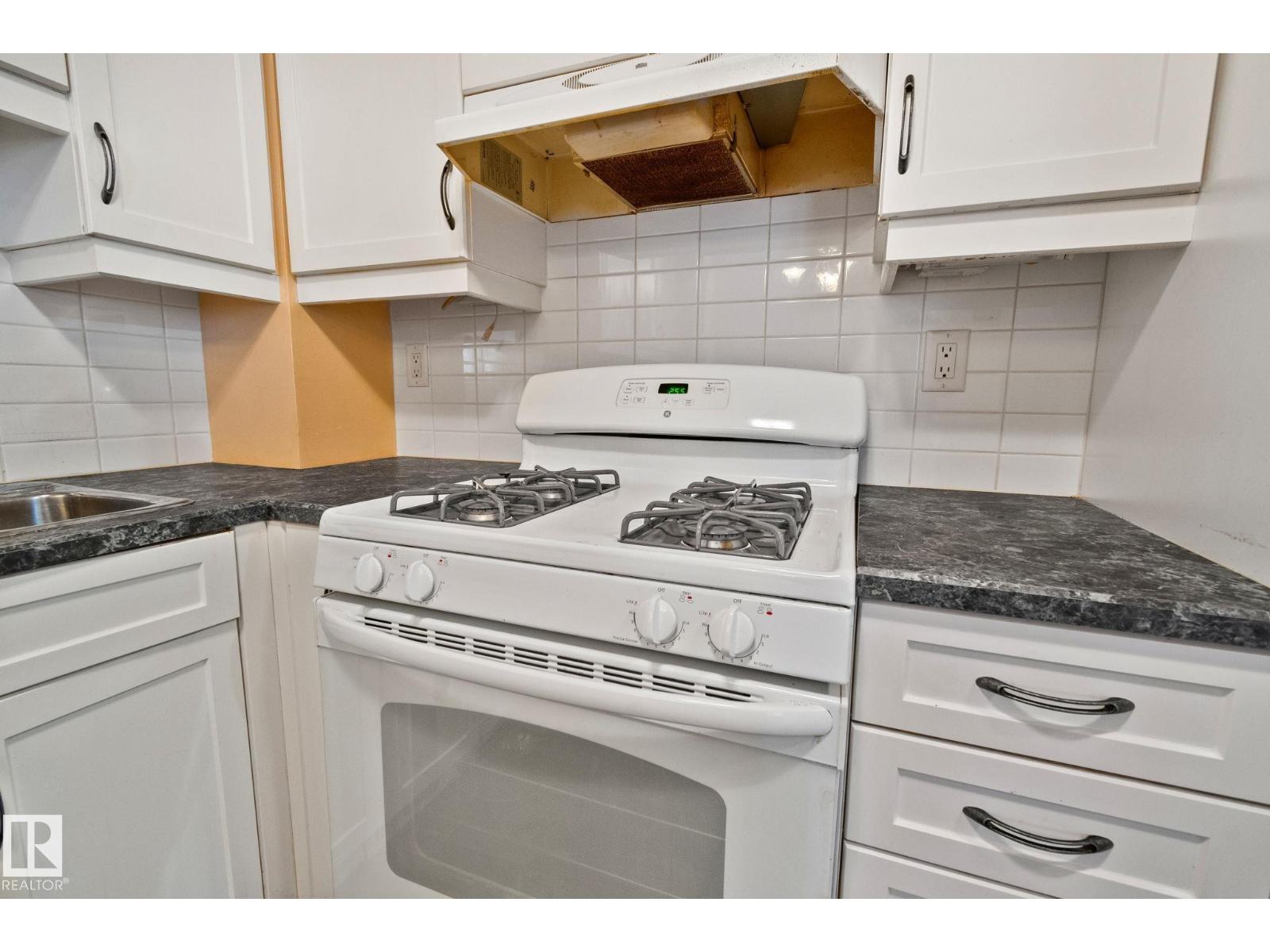 313 Willow Co Nw, Edmonton, Alberta  T5T 2K7 - Photo 7 - E4475259