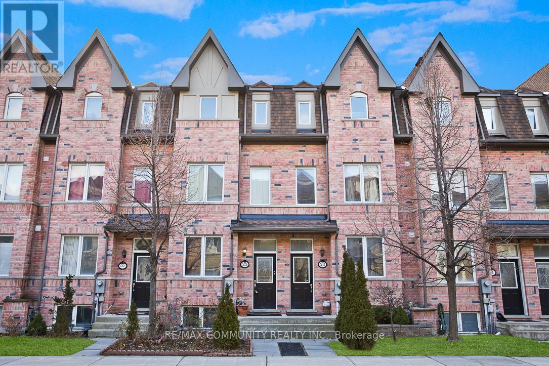 25 KAWNEER TERRACE, Toronto, Ontario