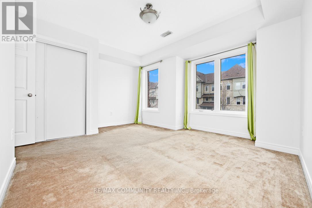 25 Kawneer Terrace, Toronto, Ontario  M1P 3A9 - Photo 10 - E12828996