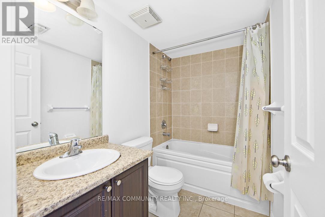 25 Kawneer Terrace, Toronto, Ontario  M1P 3A9 - Photo 12 - E12828996