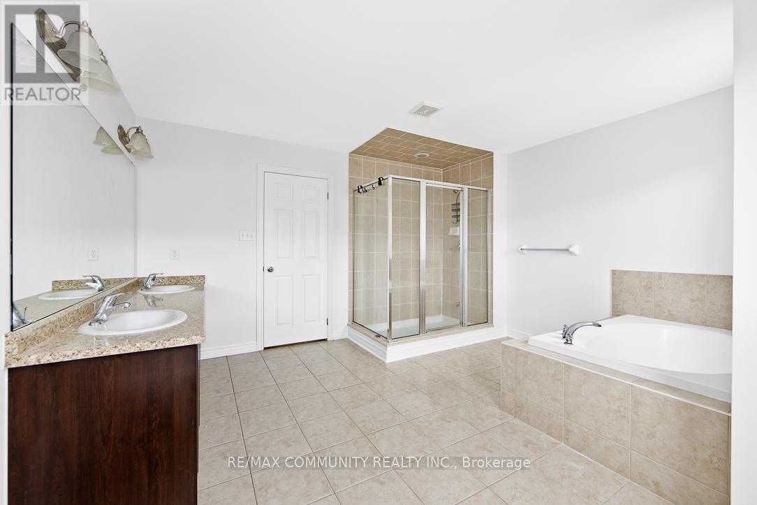 25 Kawneer Terrace, Toronto, Ontario  M1P 3A9 - Photo 15 - E12828996