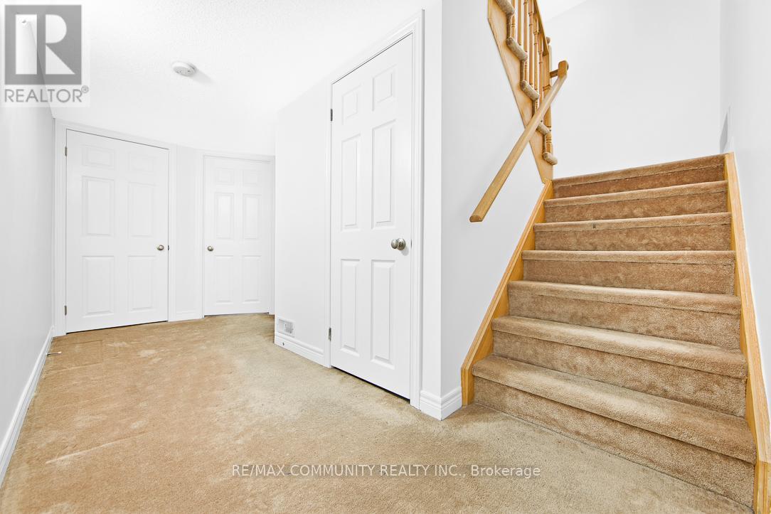 25 Kawneer Terrace, Toronto, Ontario  M1P 3A9 - Photo 16 - E12828996