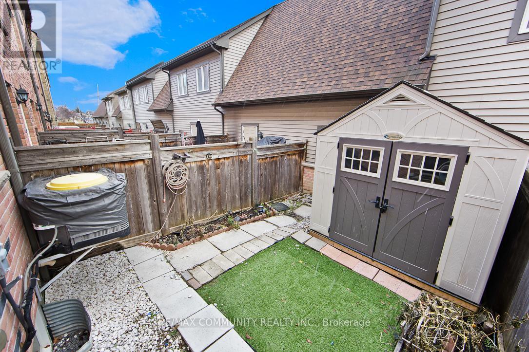 25 Kawneer Terrace, Toronto, Ontario  M1P 3A9 - Photo 20 - E12828996