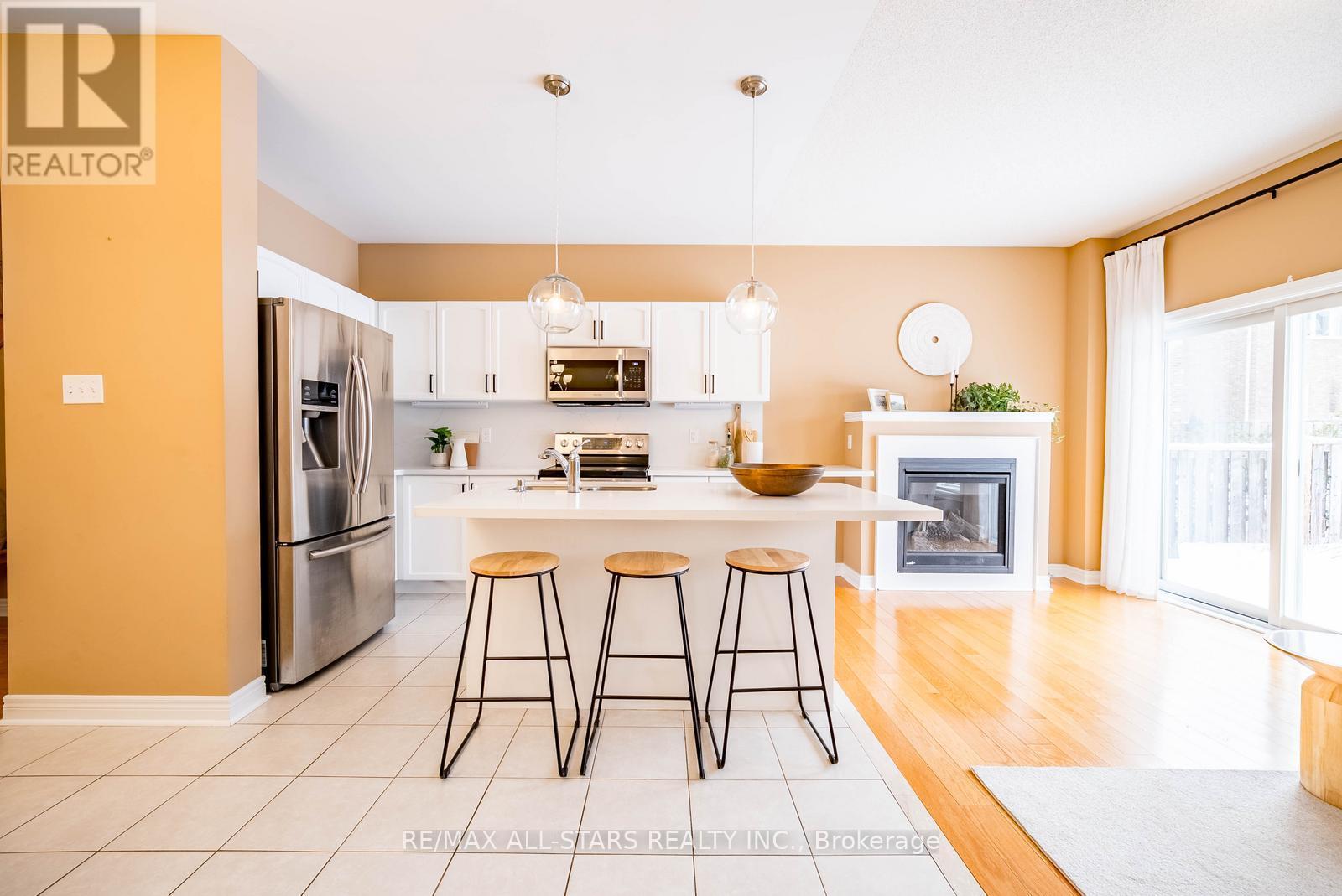 2 Bud Doucette Court, Uxbridge, Ontario  L9P 0E4 - Photo 11 - N12829014