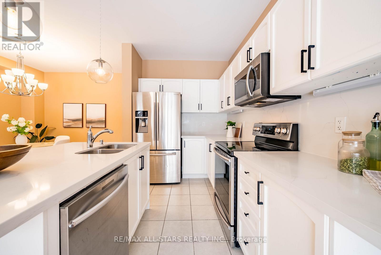 2 Bud Doucette Court, Uxbridge, Ontario  L9P 0E4 - Photo 13 - N12829014