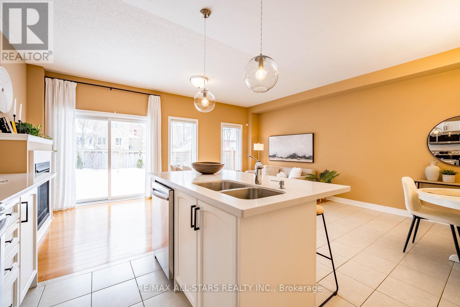 2 Bud Doucette Court, Uxbridge, Ontario  L9P 0E4 - Photo 14 - N12829014