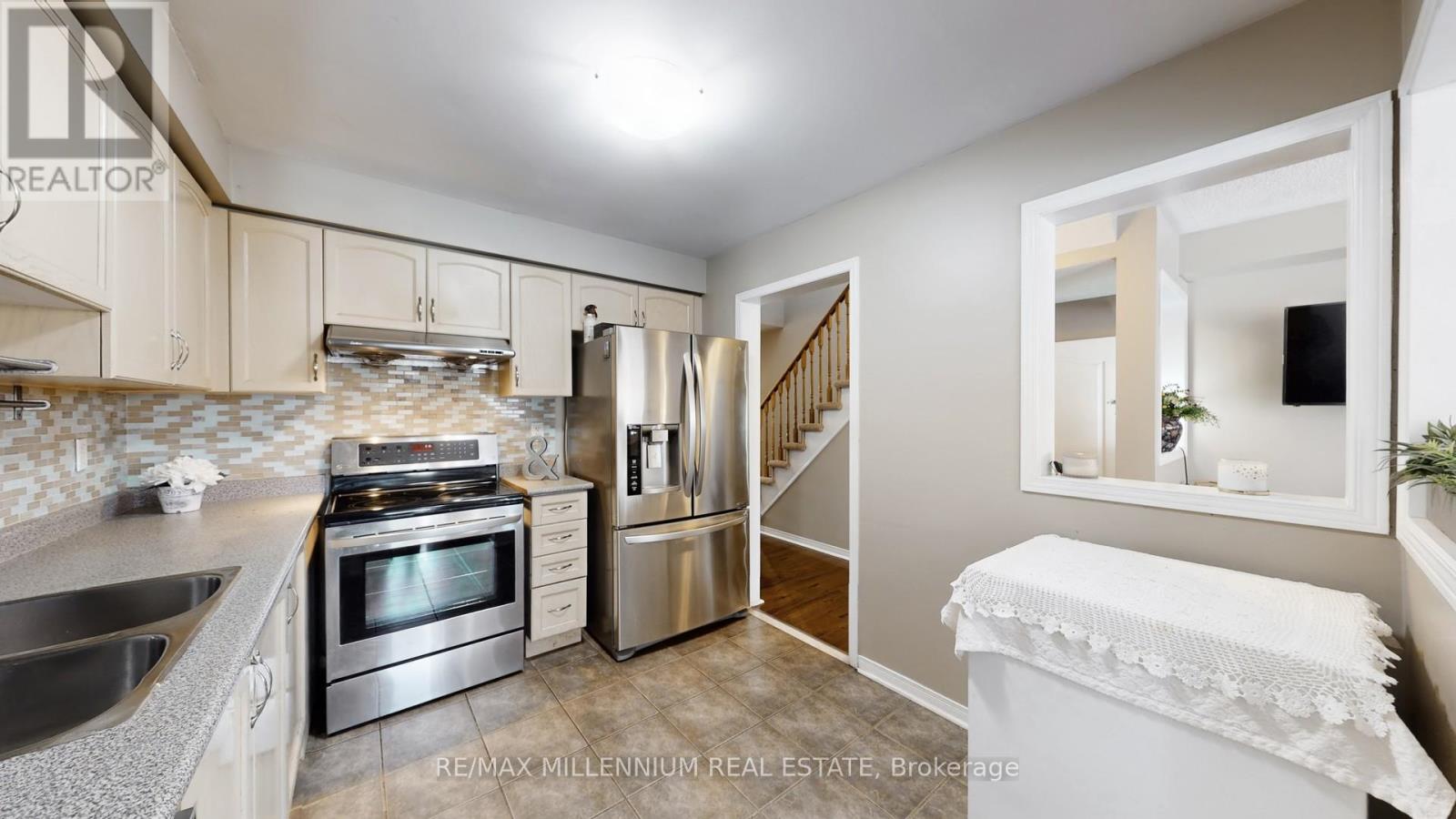 93 - 525 Novo Star Drive, Mississauga, Ontario  L5W 1X8 - Photo 15 - W12818712