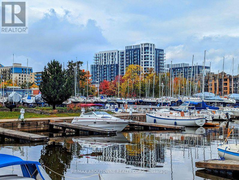 B0514 - 133 Bronte Road, Oakville, Ontario  L6L 3C1 - Photo 22 - W12828998