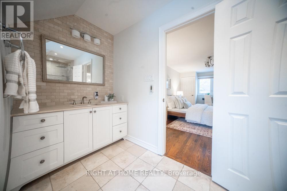 155 Cheverie Street, Oakville, Ontario  L6J 6C3 - Photo 27 - W12829002