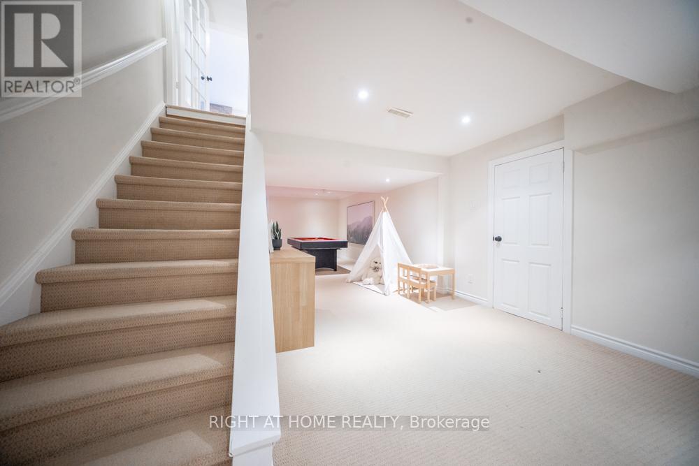 155 Cheverie Street, Oakville, Ontario  L6J 6C3 - Photo 29 - W12829002