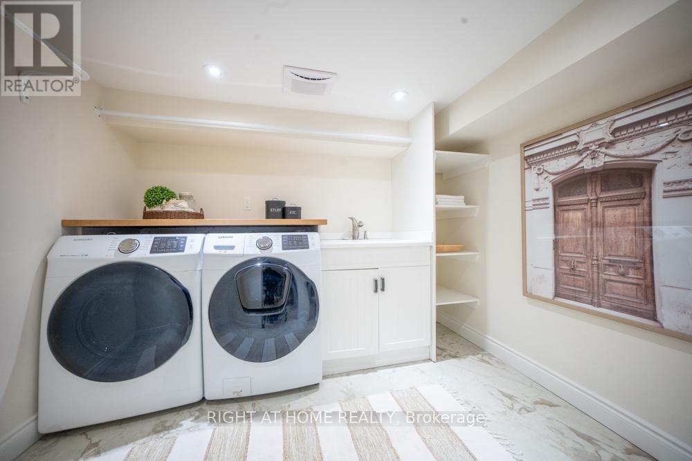 155 Cheverie Street, Oakville, Ontario  L6J 6C3 - Photo 38 - W12829002