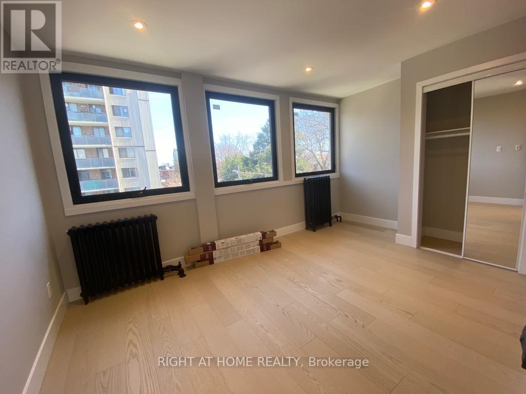 3b - 411 Roncesvalles Avenue, Toronto, Ontario  M6R 3B2 - Photo 4 - W12829006