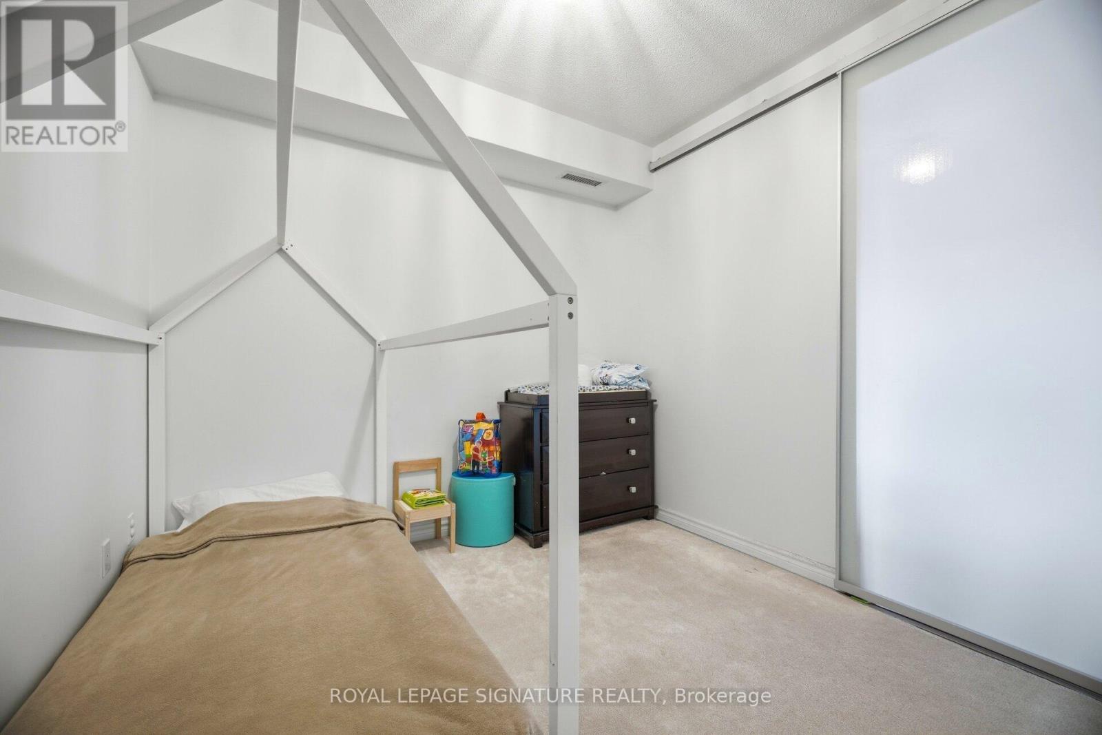 231 - 570 Lolita Gardens, Mississauga, Ontario  L5A 0A1 - Photo 29 - W12829010