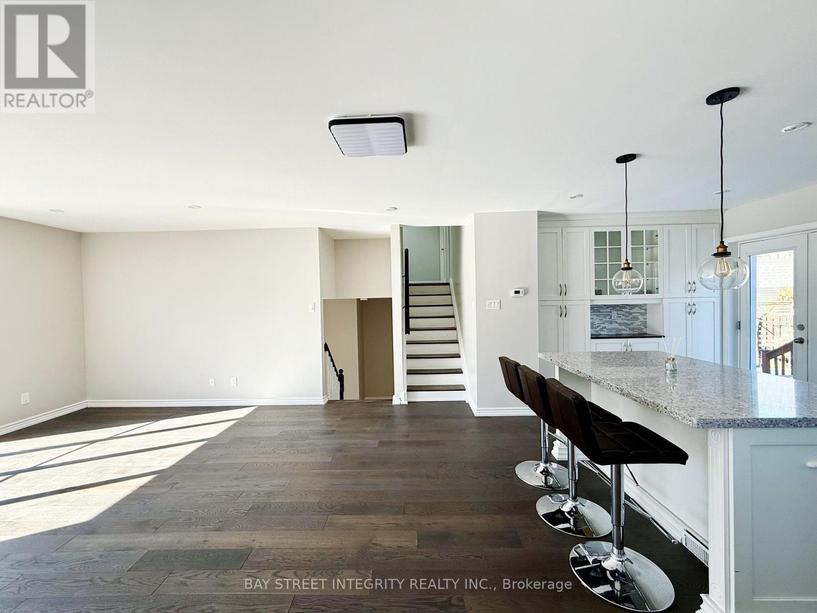 2193 Constance Drive, Oakville, Ontario  L6J 5L5 - Photo 20 - W12829030