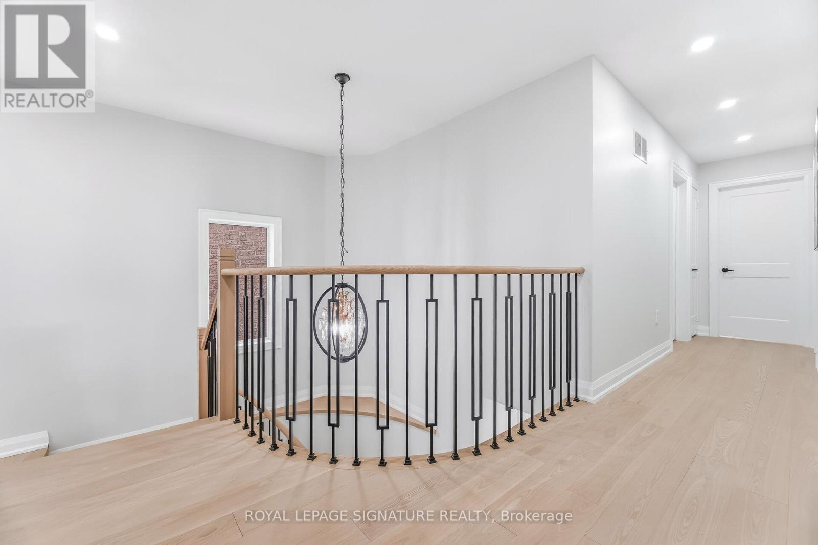 22 Rangeland Road, Brampton, Ontario  L6R 1L4 - Photo 17 - W12829046