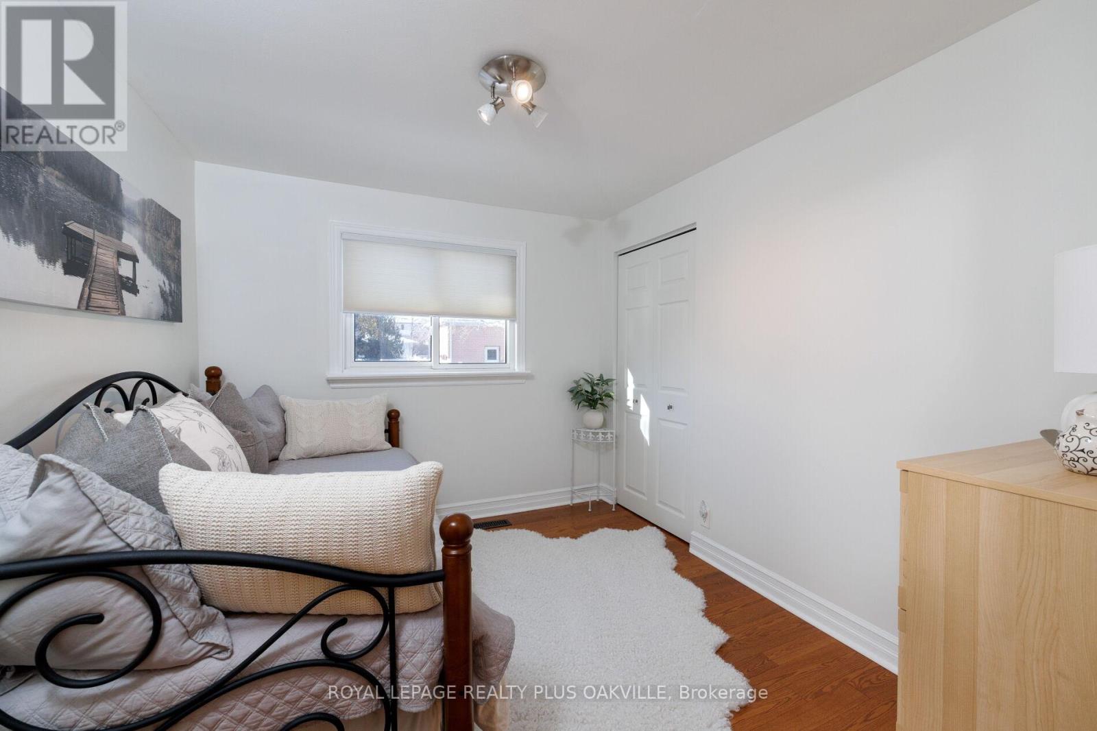 475 Sunset Drive, Oakville, Ontario  L6L 3N3 - Photo 17 - W12829054