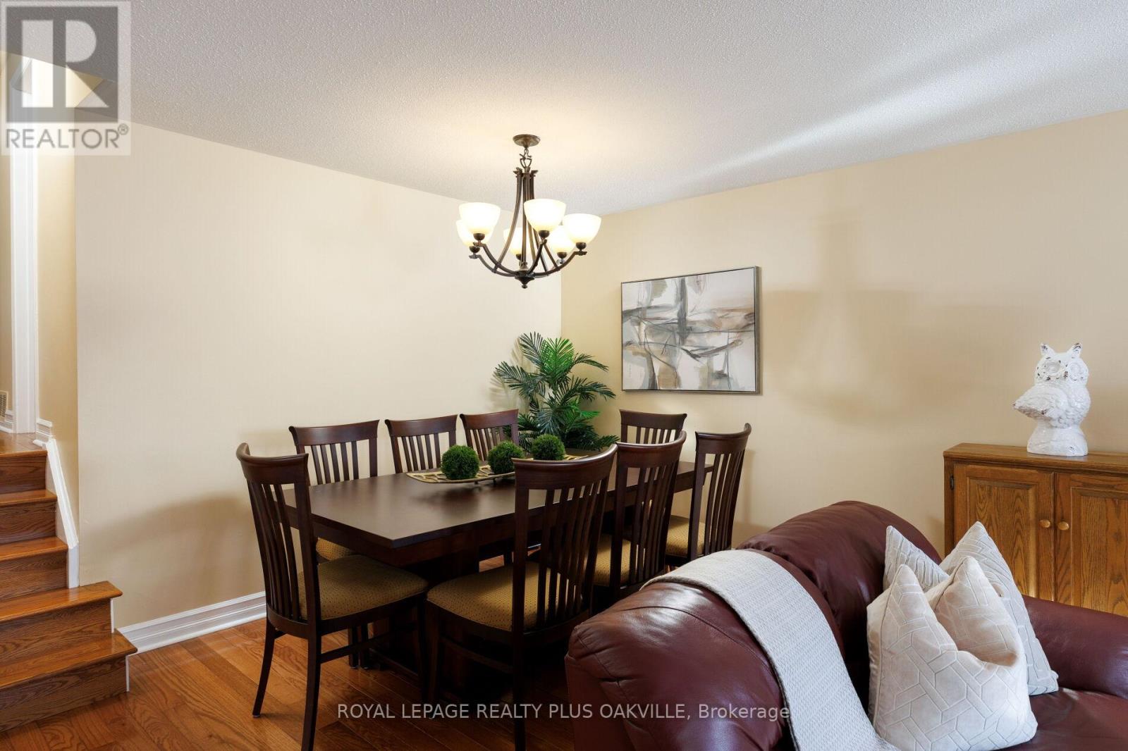 475 Sunset Drive, Oakville, Ontario  L6L 3N3 - Photo 8 - W12829054