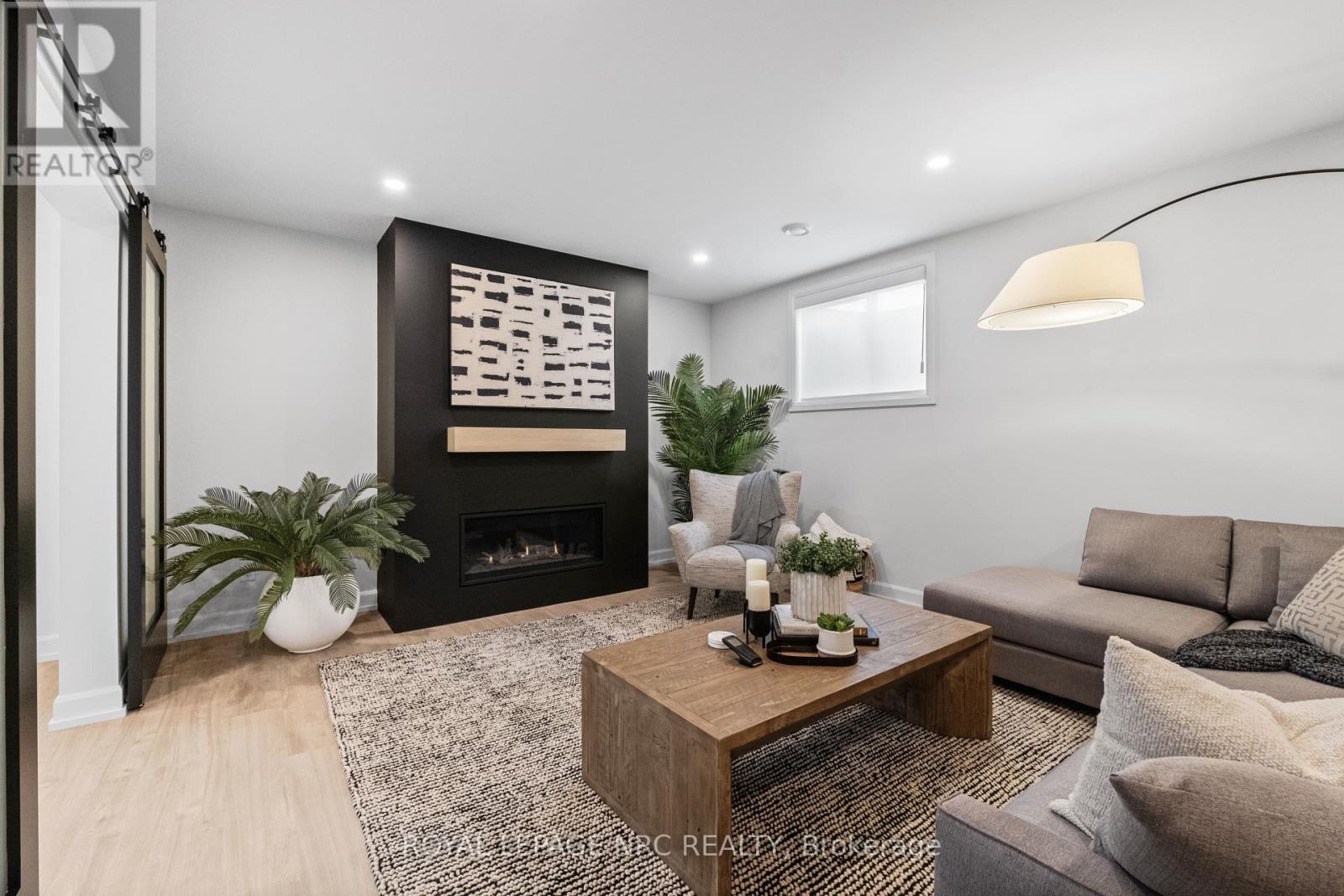 4 Page Street, Pelham, Ontario  L3E 0X3 - Photo 25 - X12789740