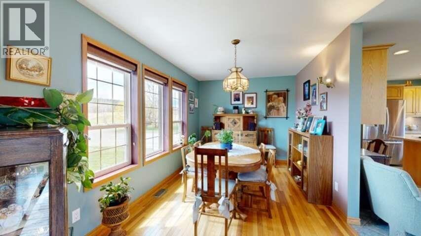 4221 Lodge Road, Lac La Hache, British Columbia  V0K 1T0 - Photo 10 - R3094359