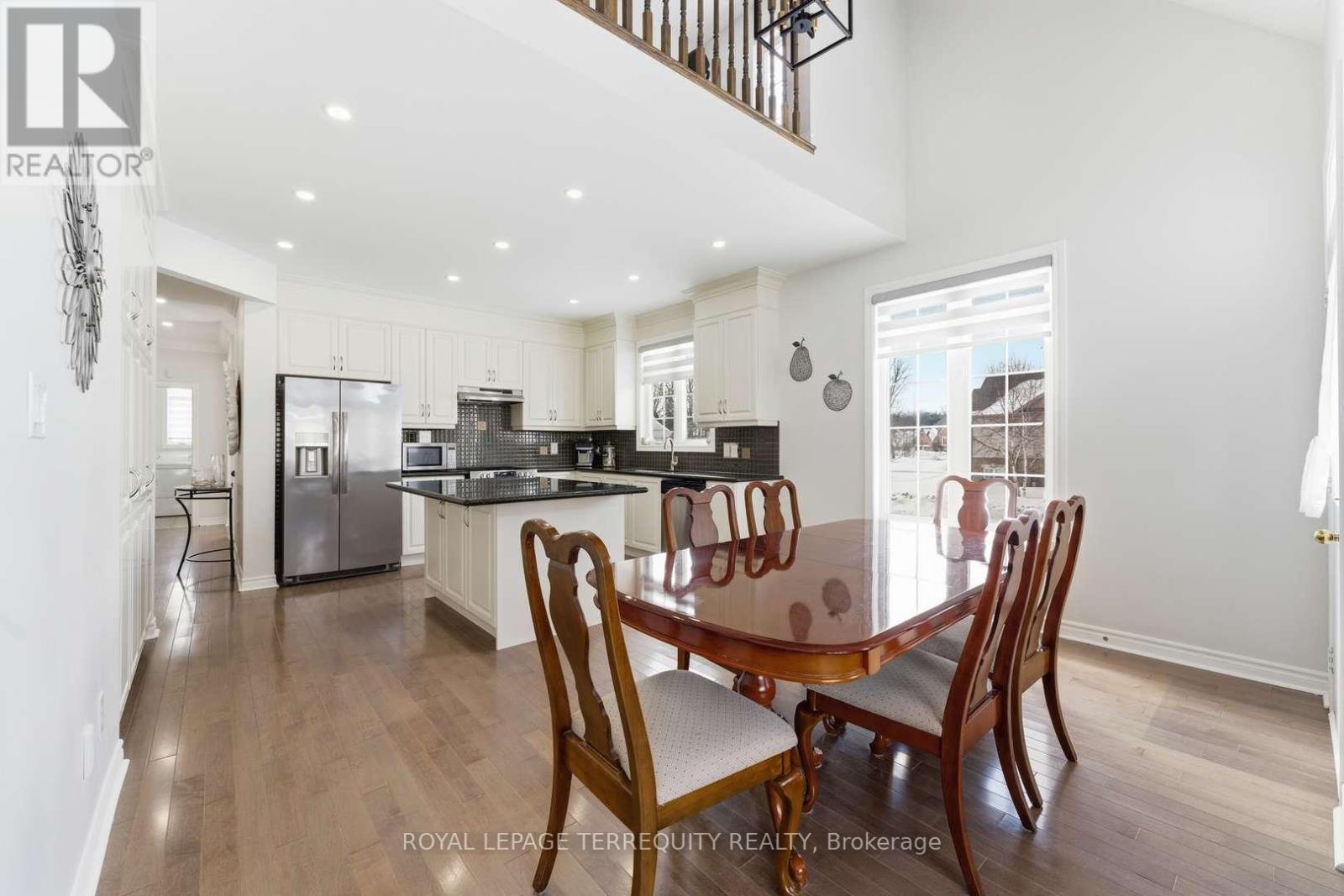 10 Culham Trail, Wasaga Beach, Ontario  L9Z 0C6 - Photo 14 - S12828964