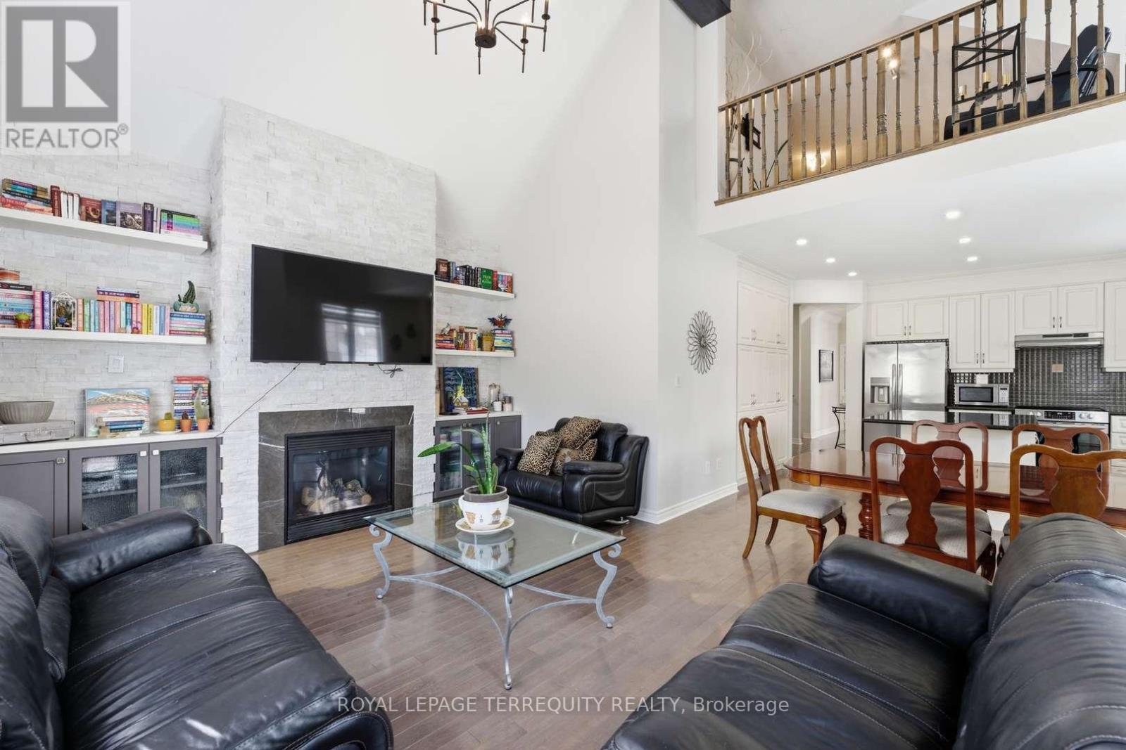 10 Culham Trail, Wasaga Beach, Ontario  L9Z 0C6 - Photo 4 - S12828964