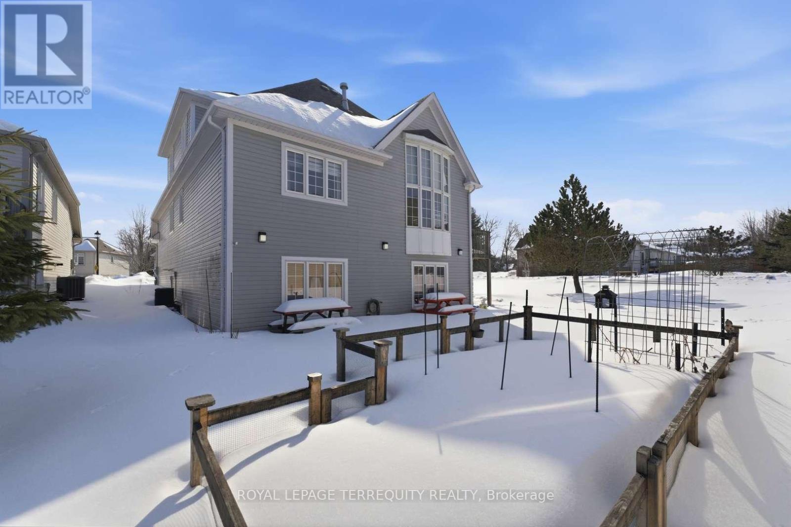 10 Culham Trail, Wasaga Beach, Ontario  L9Z 0C6 - Photo 45 - S12828964