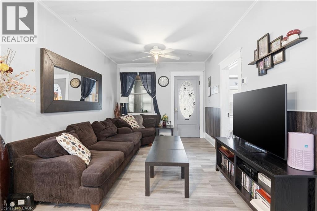 63 Woodland Avenue, St. Catharines, Ontario  L2R 5A4 - Photo 12 - 40806128