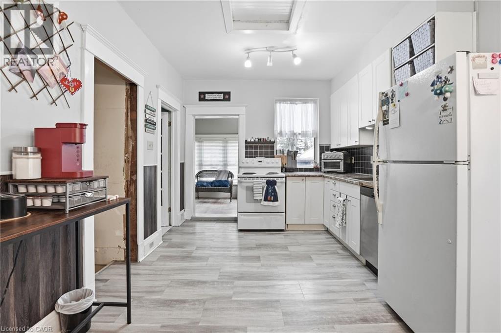 63 Woodland Avenue, St. Catharines, Ontario  L2R 5A4 - Photo 13 - 40806128