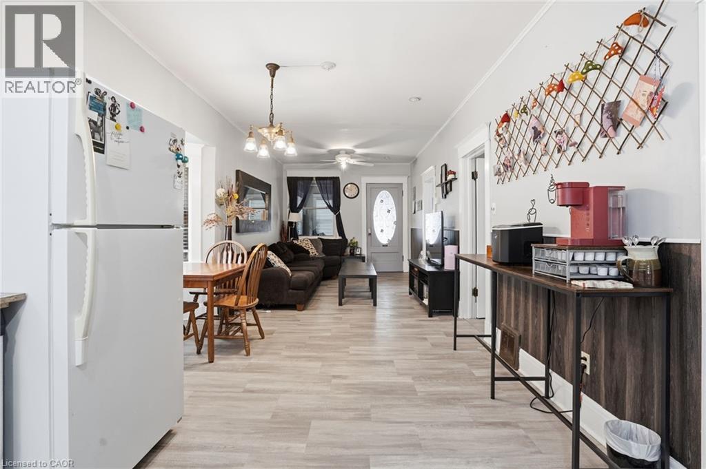 63 Woodland Avenue, St. Catharines, Ontario  L2R 5A4 - Photo 17 - 40806128