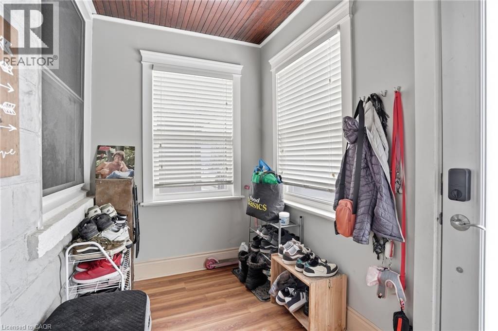 63 Woodland Avenue, St. Catharines, Ontario  L2R 5A4 - Photo 8 - 40806128