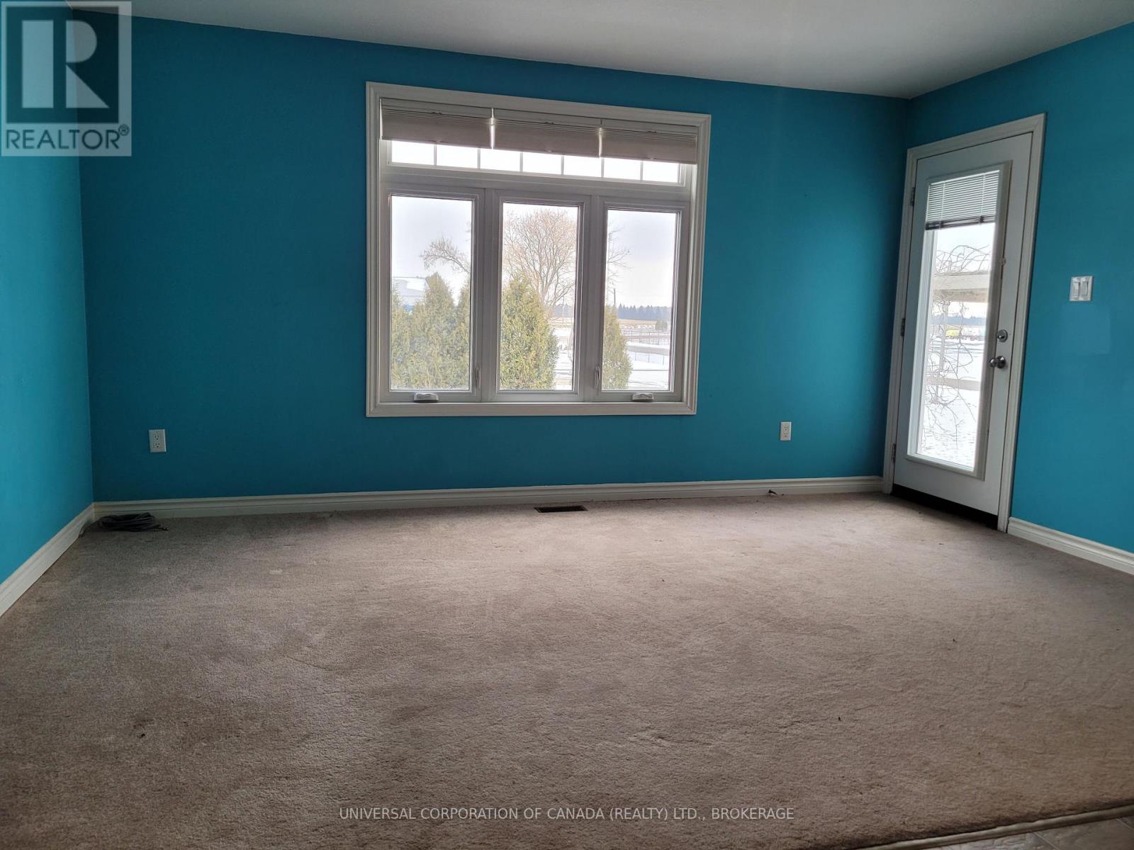 3293 Morrell Street, Brooke-Alvinston, Ontario  N0N 1A0 - Photo 3 - X12829068