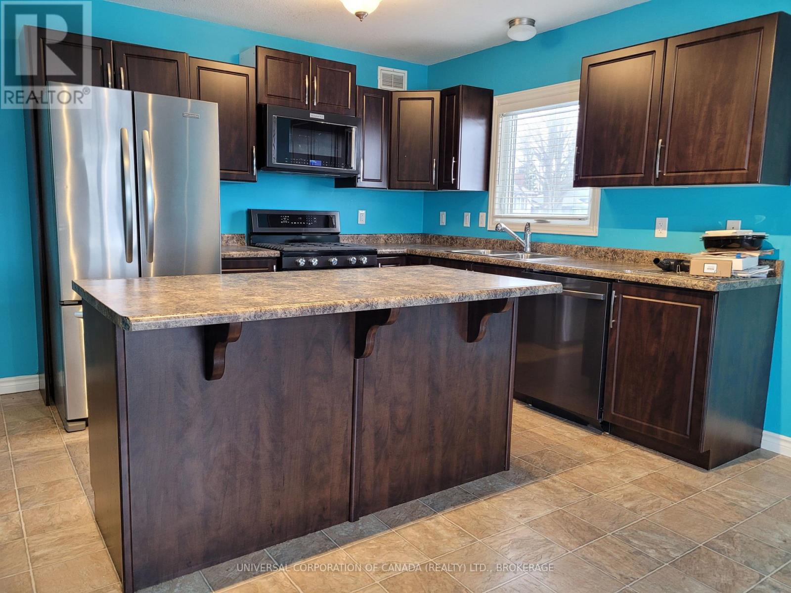 3293 Morrell Street, Brooke-Alvinston, Ontario  N0N 1A0 - Photo 5 - X12829068