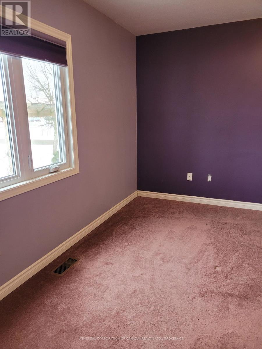 3293 Morrell Street, Brooke-Alvinston, Ontario  N0N 1A0 - Photo 7 - X12829068