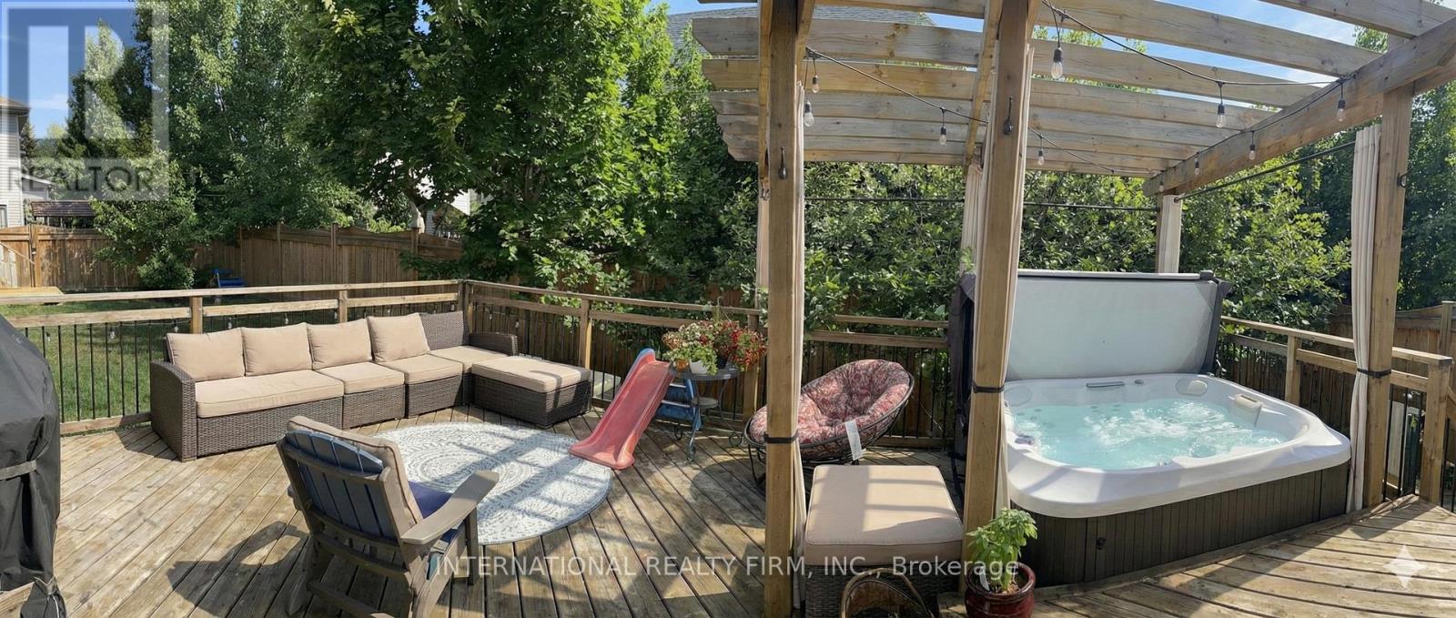 563 Hood Terrace, Milton, Ontario L9T 0H2 - Photo 42 - W12795652