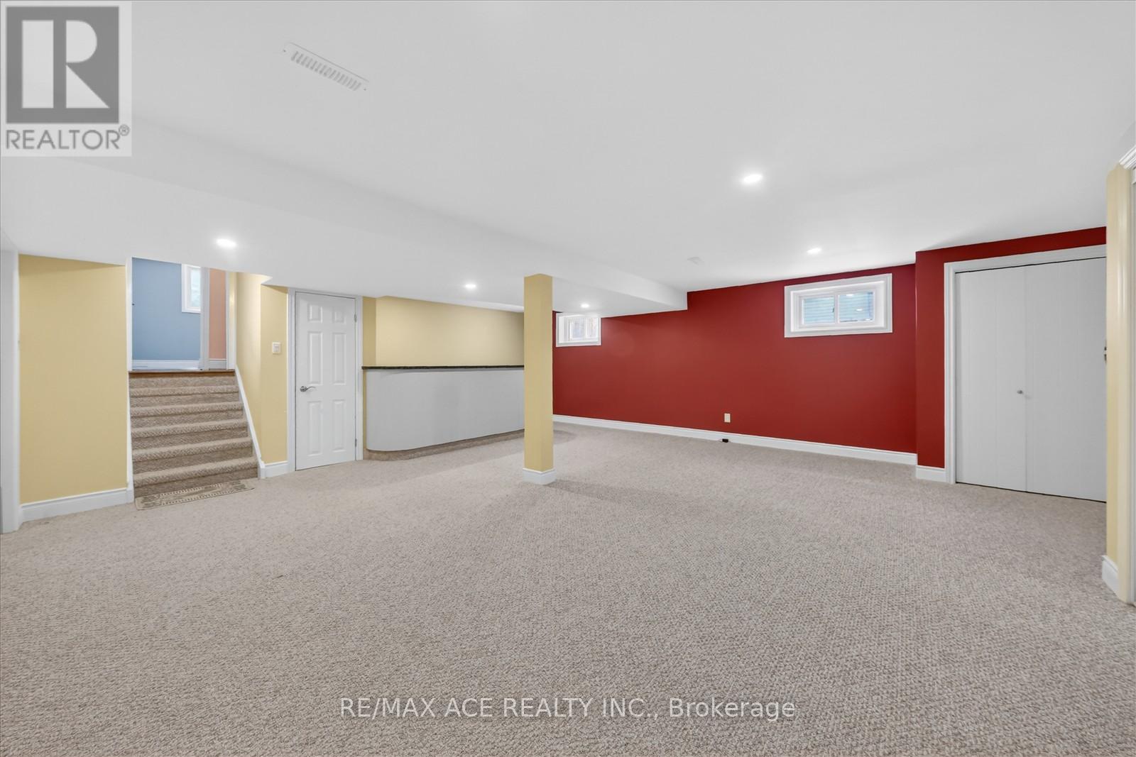 1719 Valentine Gardens, Mississauga (Clarkson), Ontario  L5J 1H4 - Photo 33 - W12813776