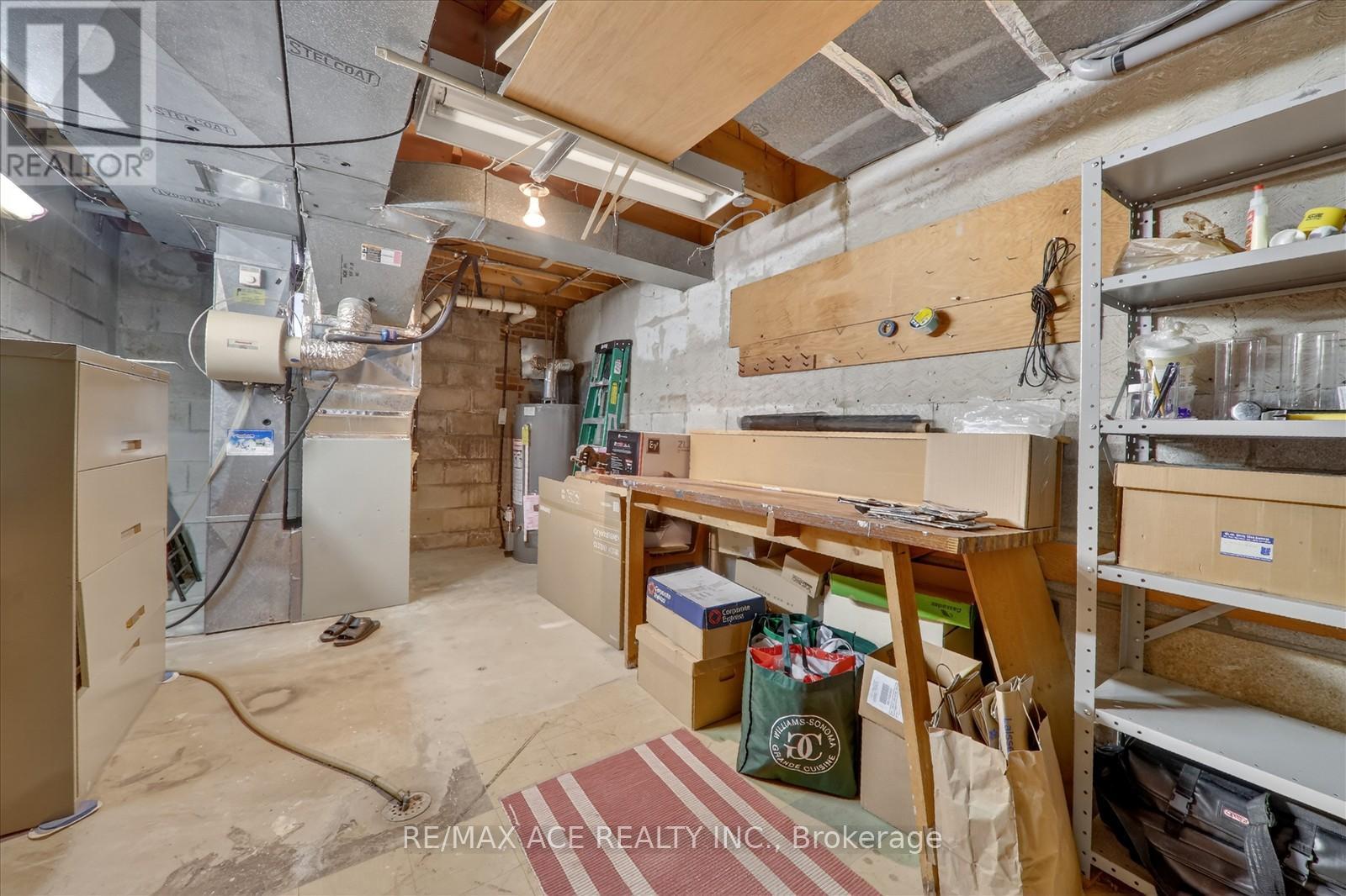 1719 Valentine Gardens, Mississauga (Clarkson), Ontario  L5J 1H4 - Photo 37 - W12813776