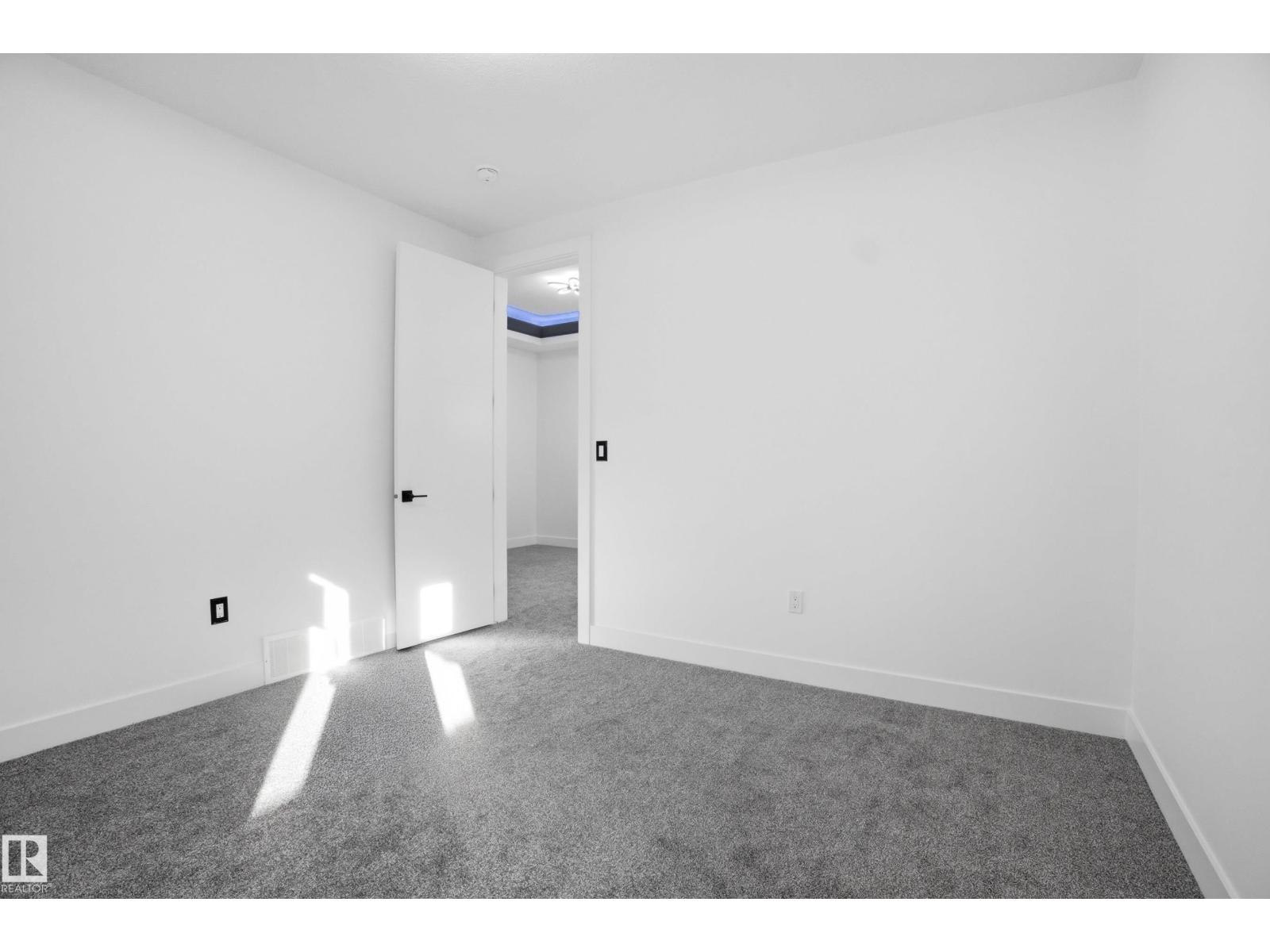 15415 20 St Nw, Edmonton, Alberta  T5Y 4H8 - Photo 37 - E4475261