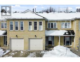 43 HARTNELL SQUARE, Brampton, Ontario