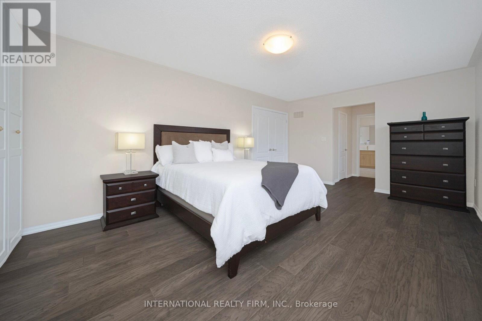 563 Hood Terrace, Milton, Ontario  L9T 0H2 - Photo 18 - W12795652