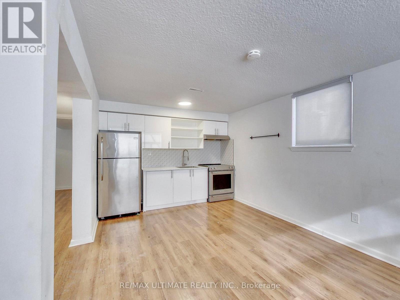 120 Edinborough Court, Toronto, Ontario  M6N 2E8 - Photo 18 - W12829060