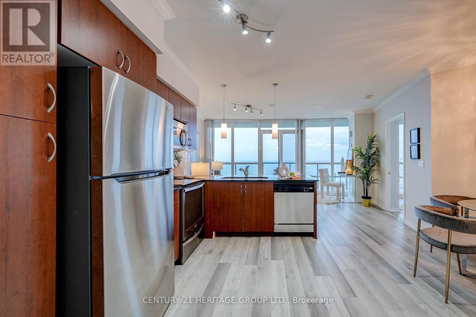 3108 - 2240 Lakeshore Boulevard W, Toronto, Ontario  M8V 0B1 - Photo 8 - W12829062