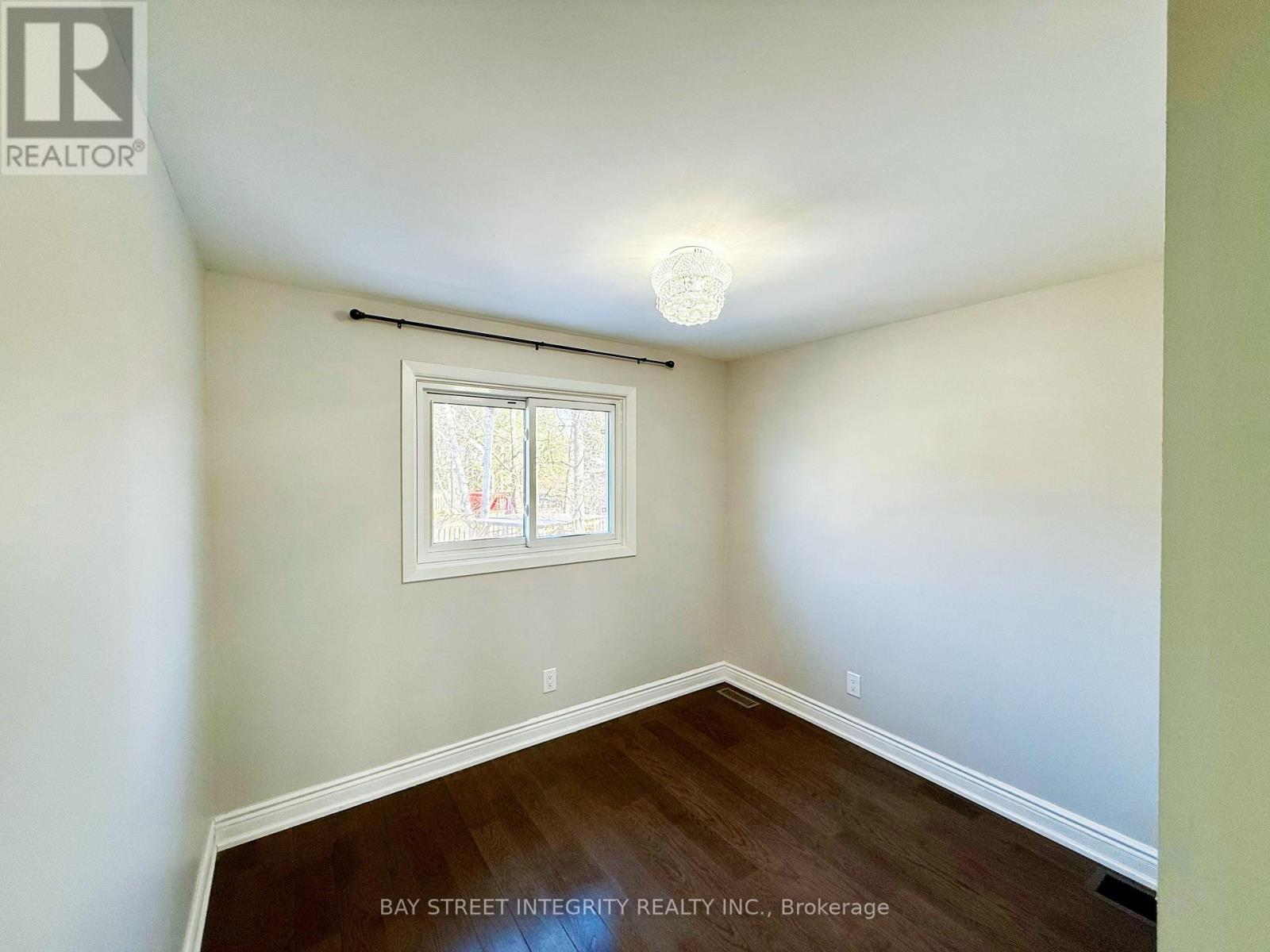 2193 Constance Drive, Oakville, Ontario  L6J 5L5 - Photo 13 - W12829076