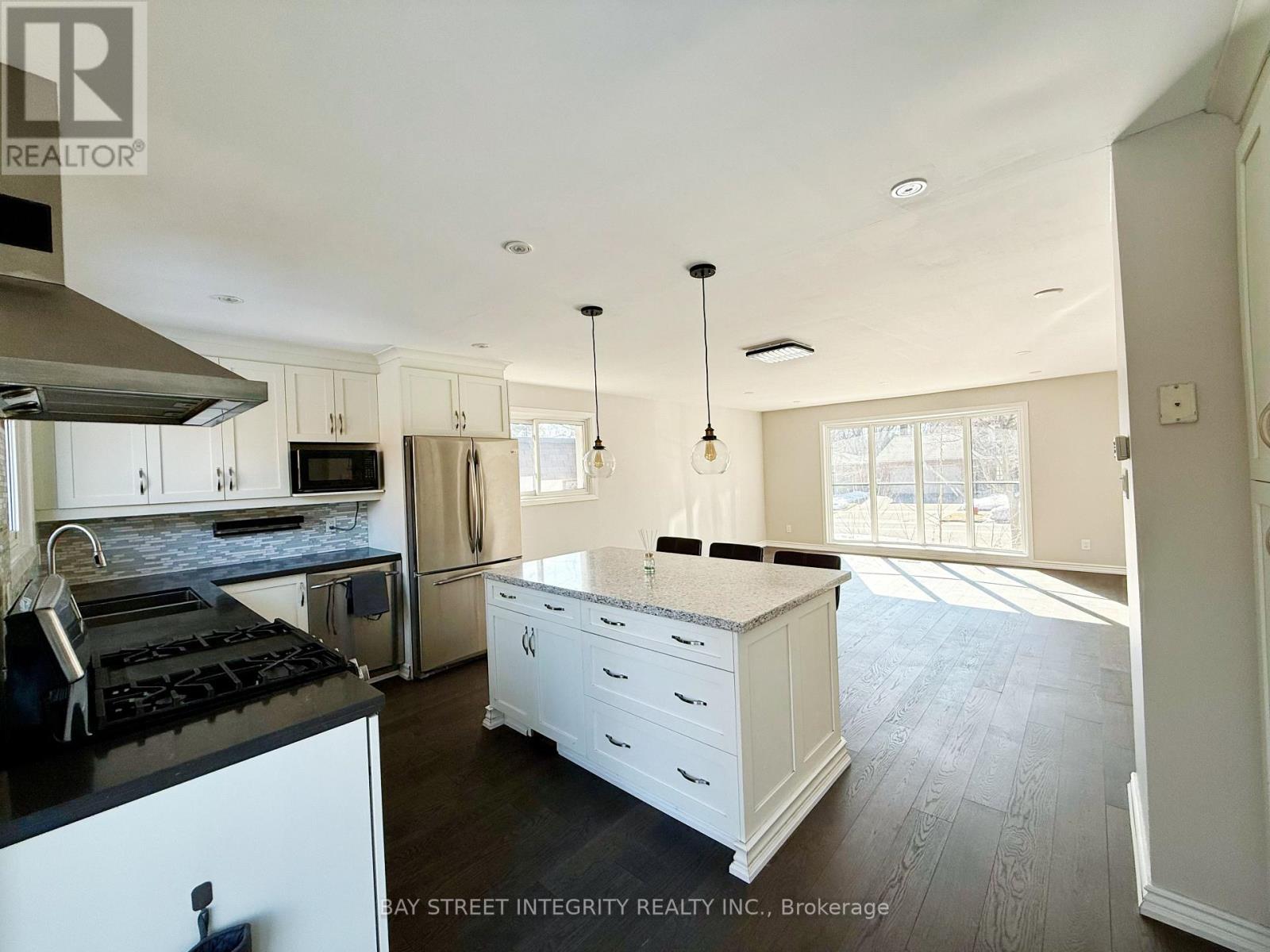 2193 Constance Drive, Oakville, Ontario  L6J 5L5 - Photo 21 - W12829076