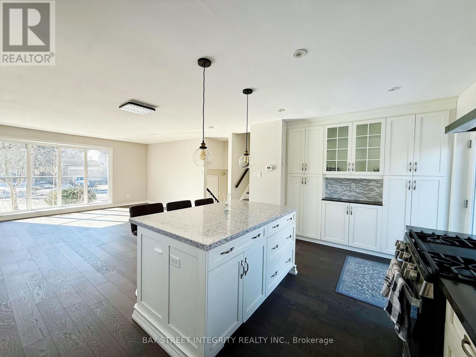 2193 Constance Drive, Oakville, Ontario  L6J 5L5 - Photo 22 - W12829076